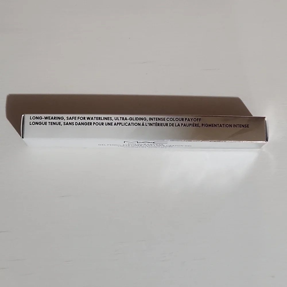 MAC Blurring Blue Colour Excess Gel Pencil Eye Liner